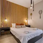 Stylish 1-bedroom Just 5 Minutes From Valletta By Ferry شقة *