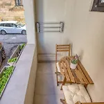 Stylish 1-bedroom Just 5 Minutes From Valletta By Ferry شقة