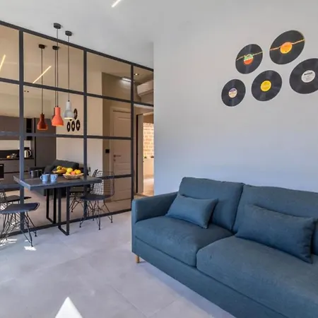 Stylish 1-bedroom Just 5 Minutes From Valletta By Ferry 公寓
