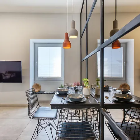 Stylish 1-bedroom Just 5 Minutes From Valletta By Ferry דירה מוסטה