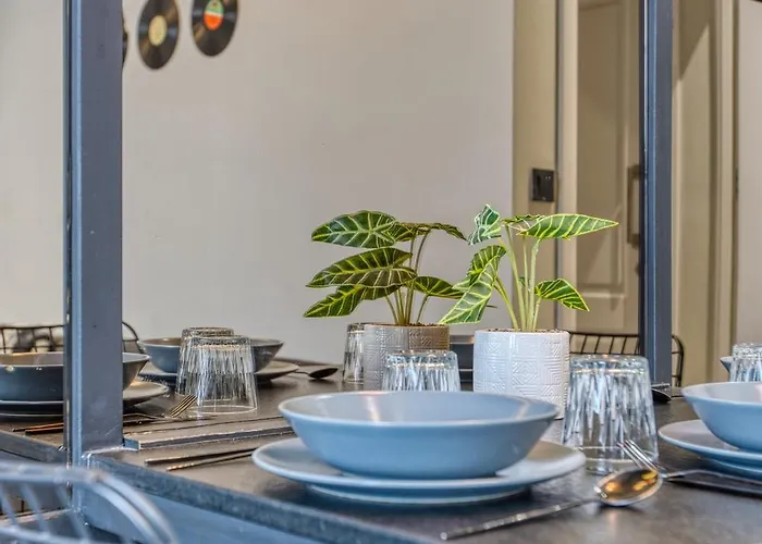 Stylish 1-bedroom Just 5 Minutes From Valletta By Ferry דירה