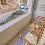 Stylish 1-bedroom Just 5 Minutes From Valletta By Ferry Apartamento