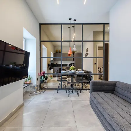 Stylish 1-bedroom Just 5 Minutes From Valletta By Ferry Mosta